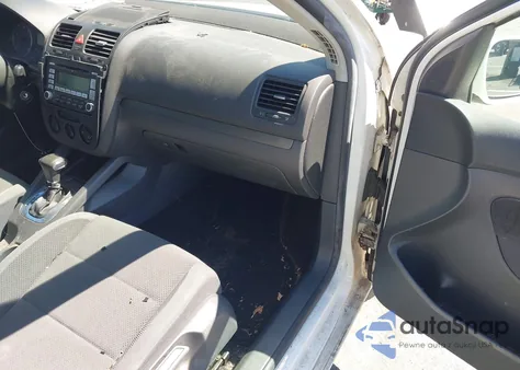 2007 Volkswagen Rabbit 4-Door from USA, damaged, VIN WVWDS71K07W194685